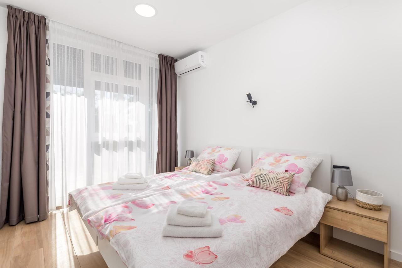 רייקה Apartments Trio מראה חיצוני תמונה
